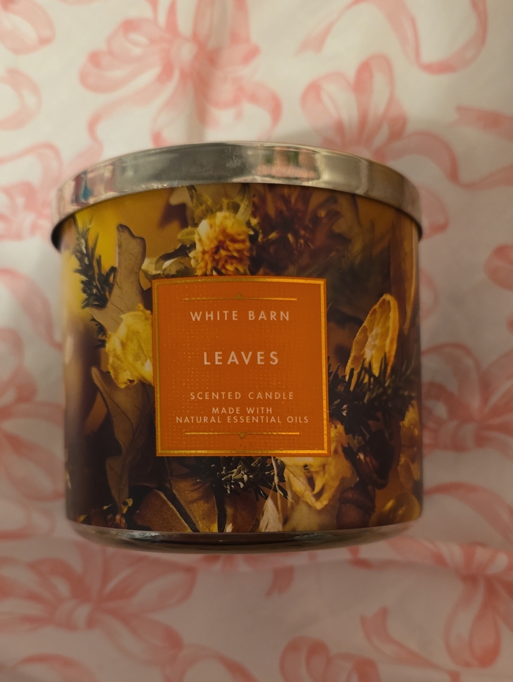 BNWT Bath And Body Works Leaves 3 Wick Candle